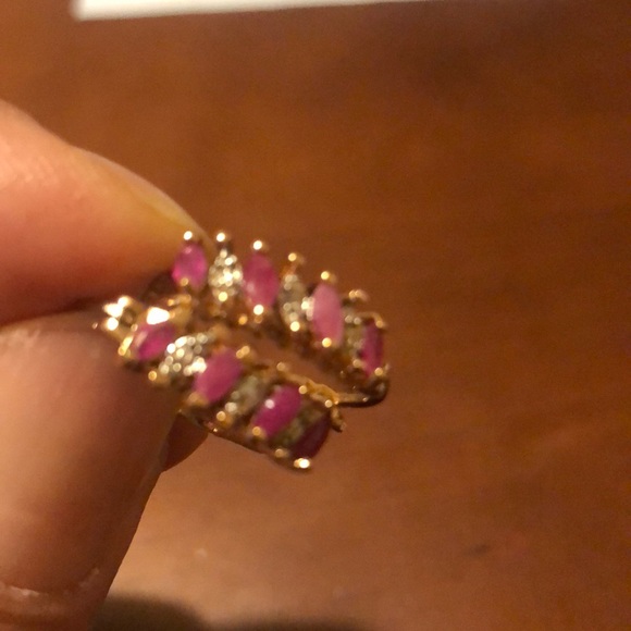 Gold filled ruby earring - Picture 3 of 4